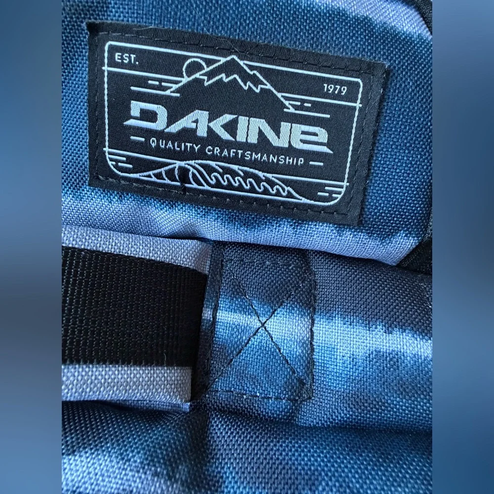 Dakine Split Roller Luggage 110L - like NEW! - Picture 5 of 14